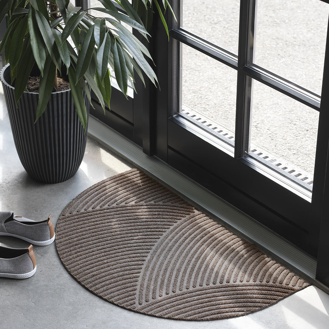 Beltéri/kültéri lábtörlő a teraszajtónál