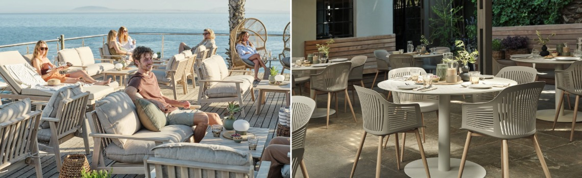 Emberek pihennek egy strand teraszán