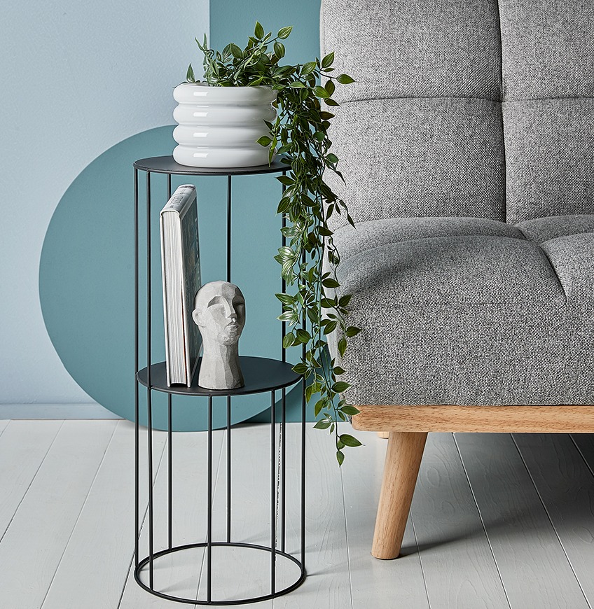 Pedestal PELLE with TORRE ornament and TORALF plant pot with artificial plant OLIVER Pedestal with ornament and plant pot with artificial plant