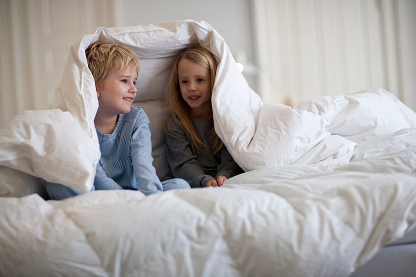 Co-sleeping: Pros and cons about sharing bed with your child | JYSK